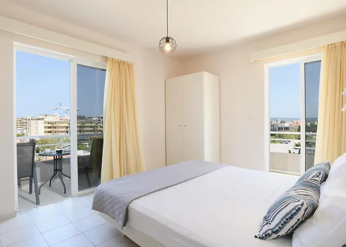 Eugenia Studios & Apartments